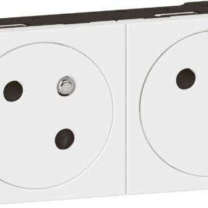 Prise de courant 2x2P+T Surface Mosaic Link auto 4 mod - blanc - 16A 250V