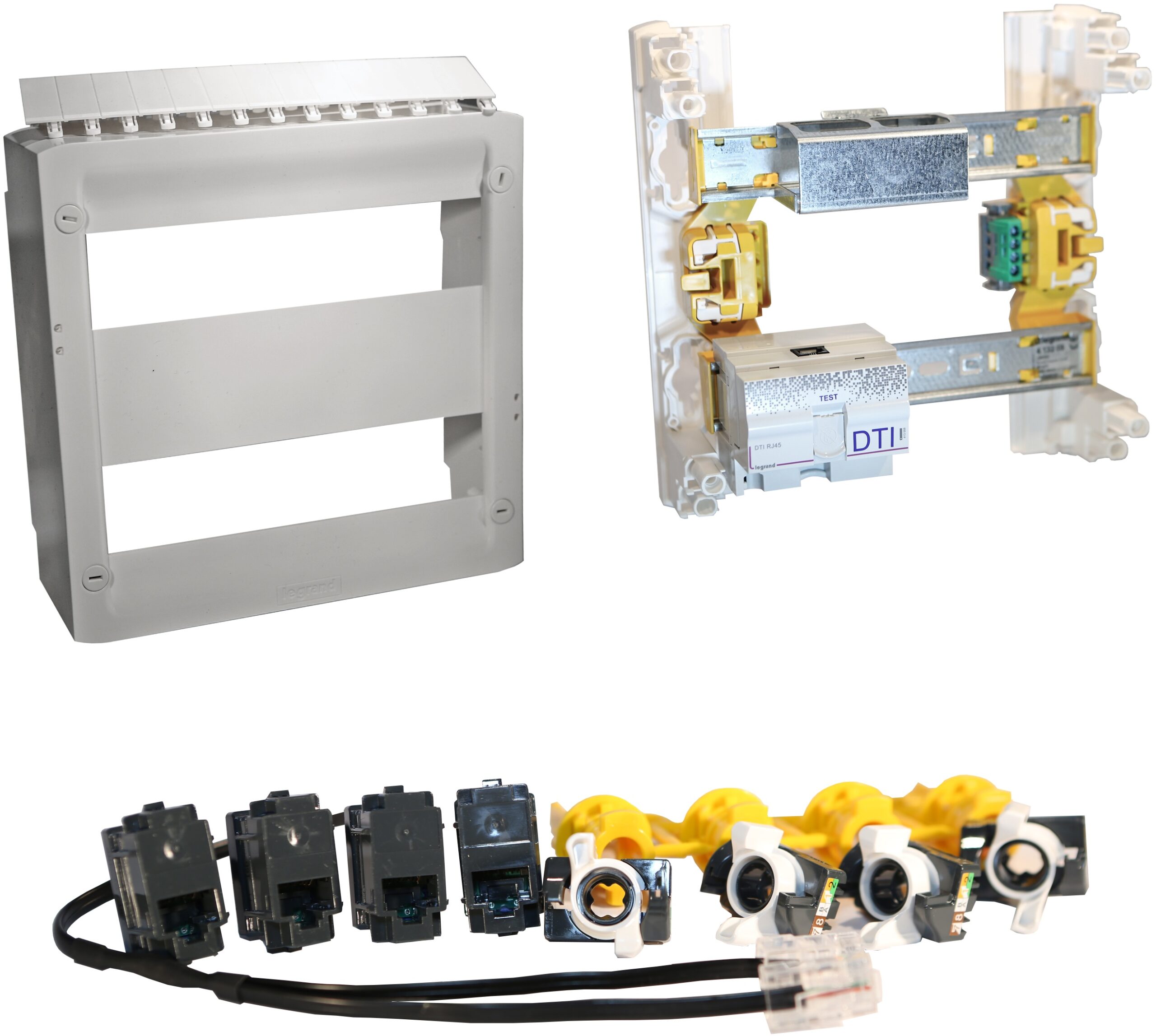 Coffret Drivia 13 Basique économique équipé de 4 prises RJ45