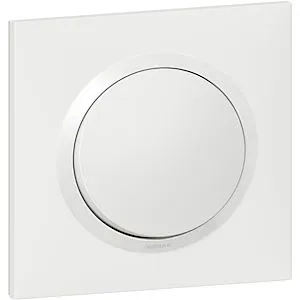 Poussoir dooxie one 6A 250V~ avec plaque carrée blanche et griffes – Image 4
